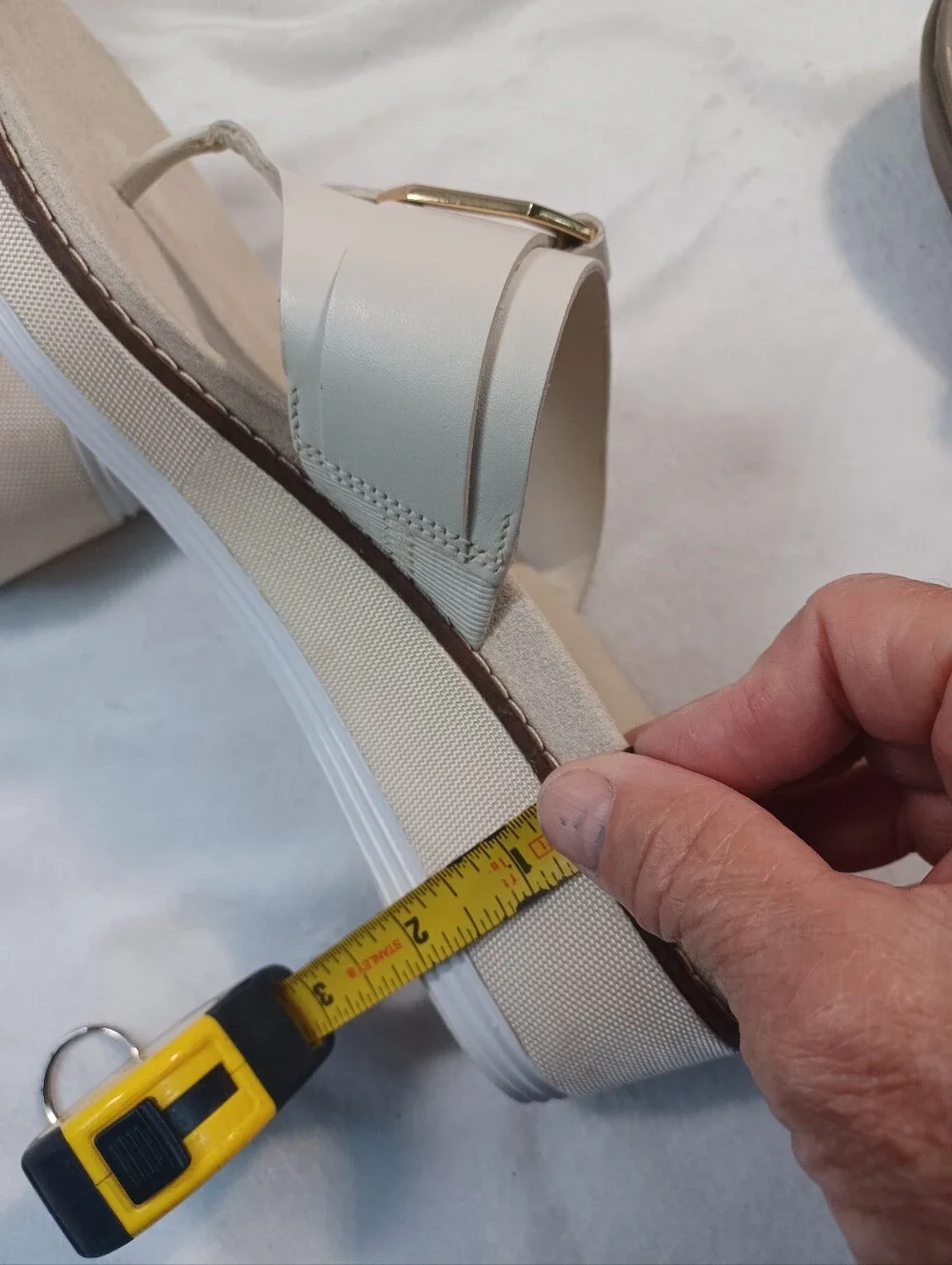 cole haan original grand white wedge thong sandals 6b